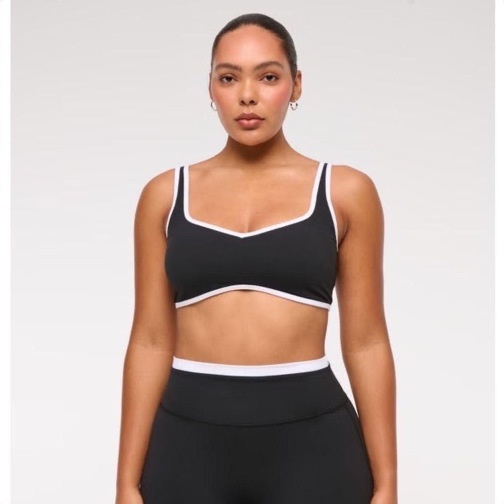 YPB Sports Bra Womens Small Black White studioFLEX Activewear Top